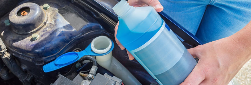 Nettoyer les réservoirs d’une voiture